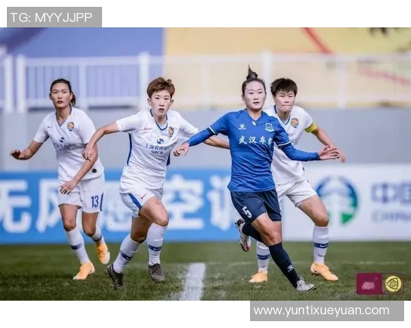 重庆足球队与武汉足球队的较量深度解析与赛后反思