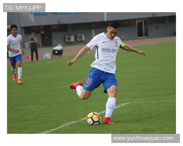 精彩对决PPTV体育直播重庆队迎战鲁能队共同见证足球盛宴